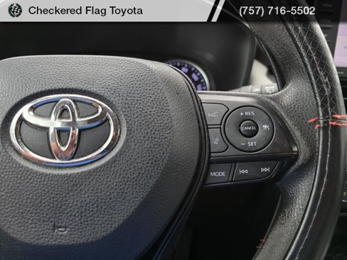 Used 2020 Toyota RAV4 XLE image 14