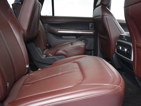 Used 2023 Ford Expedition Limited image 22