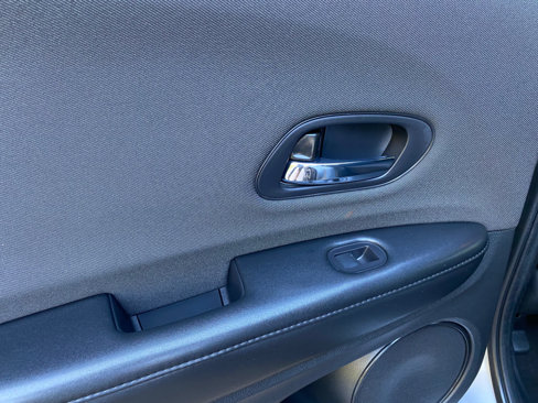 Used 2019 Honda HR-V Sport image 33