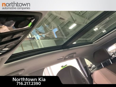 Certified 2019 Kia Sorento SX w/ SX Touring Package image 19