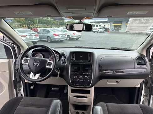 Used 2017 Dodge Grand Caravan SE w/ Power Window Group image 14