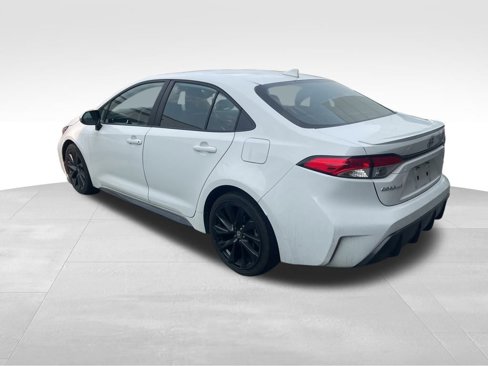 Used 2024 Toyota Corolla SE image 6