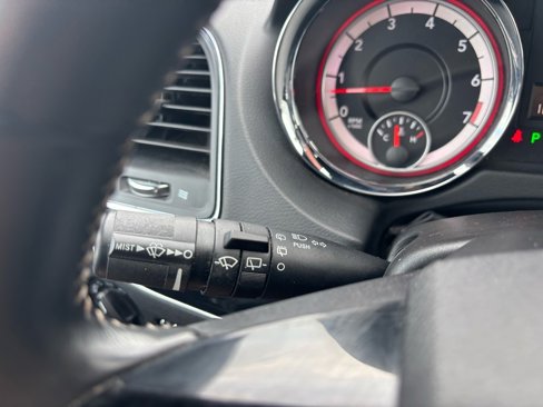 Used 2019 Dodge Grand Caravan SXT image 27