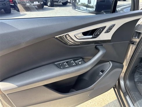 Used 2019 Audi Q7 2.0T Premium image 16