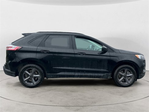 Used 2024 Ford Edge SEL w/ Sport Appearance Package image 6