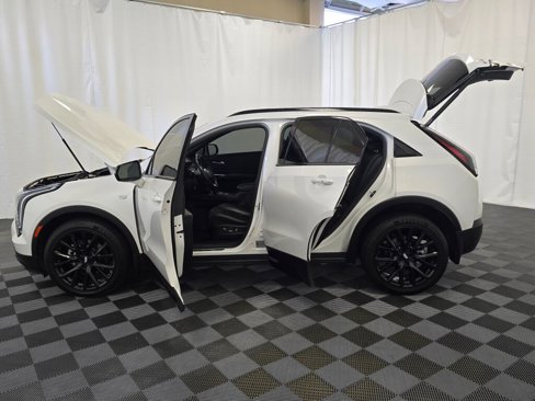 Used 2023 Cadillac XT4 Sport image 12