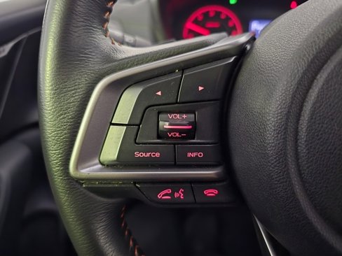 Used 2019 Subaru Crosstrek 2.0i Premium w/ Moonroof Package image 18