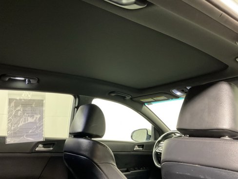 Used 2022 Kia Sportage Nightfall Edition image 2