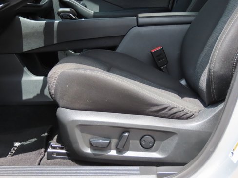 Used 2022 Nissan Rogue SV image 20