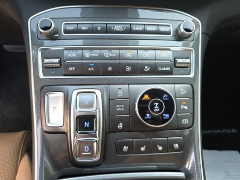 Used 2023 Hyundai Santa Fe Calligraphy image 28
