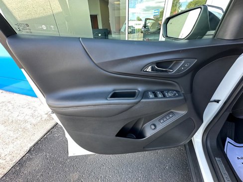 Used 2018 Chevrolet Equinox Premier image 15