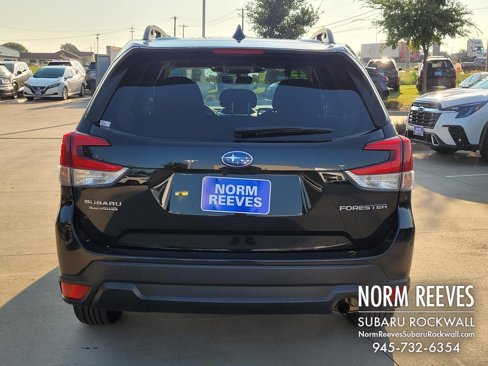Certified 2023 Subaru Forester Premium image 18