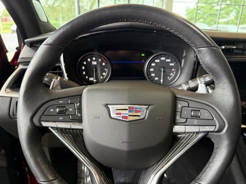 Certified 2021 Cadillac XT6 Sport w/ LPO, ONYX Package image 12