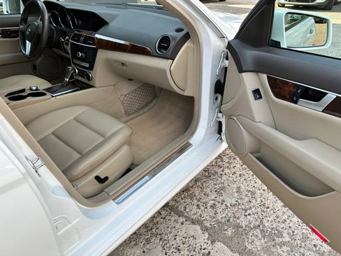 Used 2013 Mercedes-Benz C 300 4MATIC Sedan w/ Premium 1 Pkg image 19
