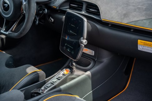 New 2025 McLaren Artura image 44