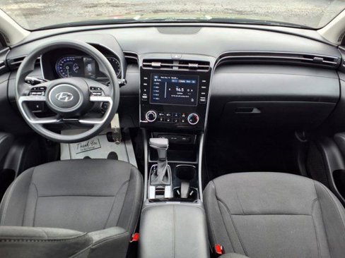 Used 2023 Hyundai Tucson SE image 9