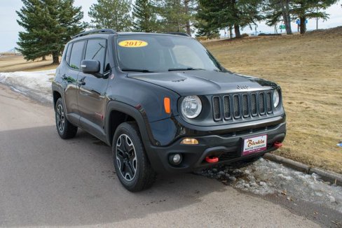 Used 2017 Jeep Renegade Trailhawk image 8