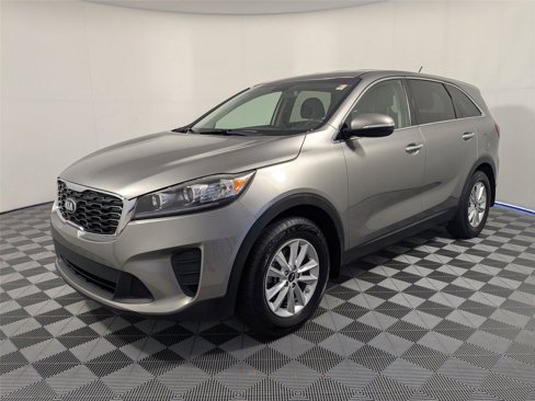 Used 2019 Kia Sorento L image 2