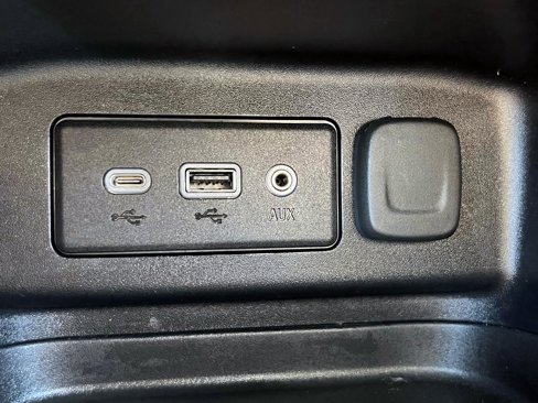 Used 2020 Chevrolet Equinox LT image 29