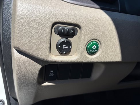 Used 2018 Honda Pilot LX image 27
