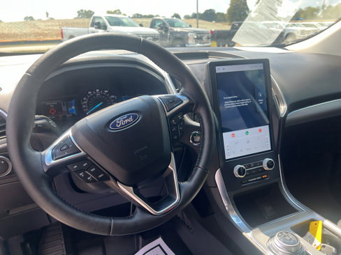 Certified 2022 Ford Edge Titanium image 9