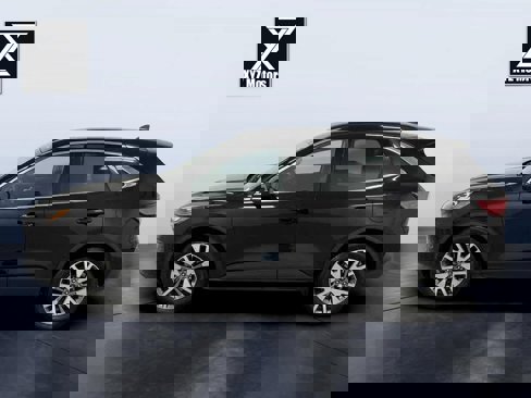 Used 2022 Ford Escape Titanium image 3