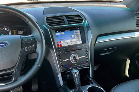 Used 2018 Ford Explorer Sport w/ Equipment Group 401A image 6