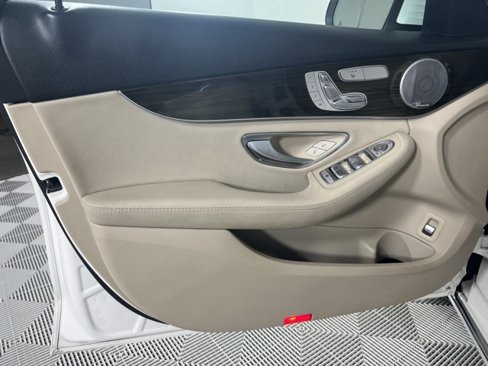 Used 2019 Mercedes-Benz C 300 4MATIC Sedan image 20