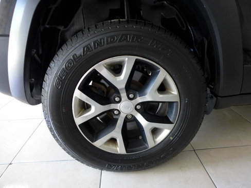 Used 2018 Jeep Cherokee Trailhawk w/ Quick Order Package 27L image 75