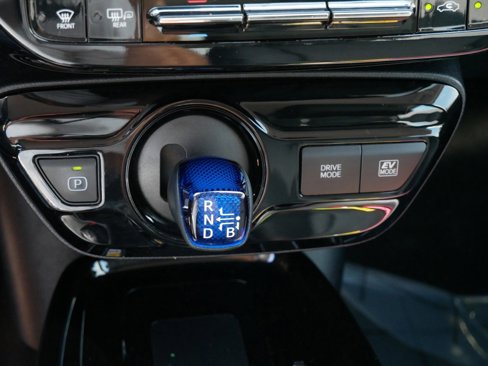 Used 2019 Toyota Prius XLE image 21