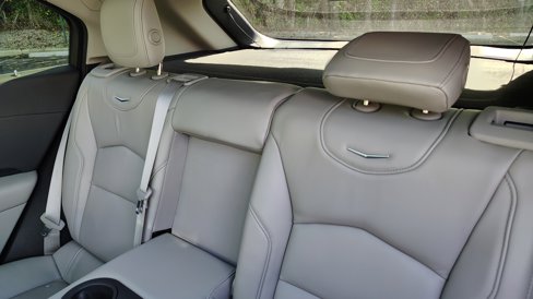 Used 2019 Cadillac XT4 Premium Luxury w/ Cold Weather Package image 27