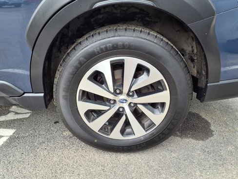 Certified 2023 Subaru Outback Premium image 5