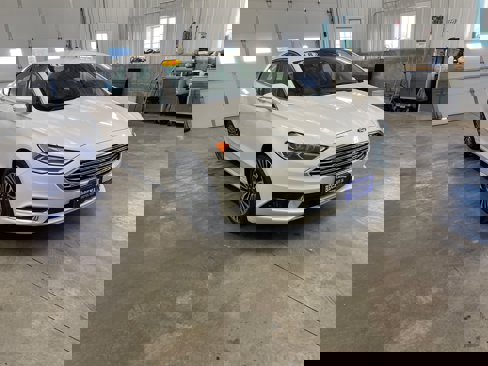 Used 2018 Ford Fusion SE w/ Fusion SE Technology Package image 7