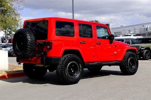 Used 2016 Jeep Wrangler Unlimited Sahara w/ Connectivity Group image 5
