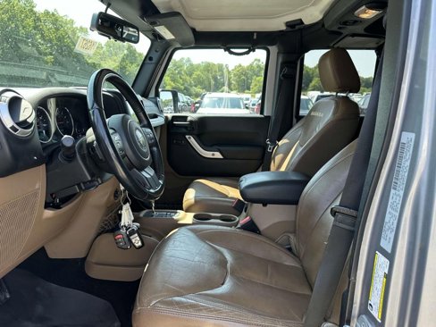 Used 2015 Jeep Wrangler Unlimited Sahara w/ Dual Top Group image 13