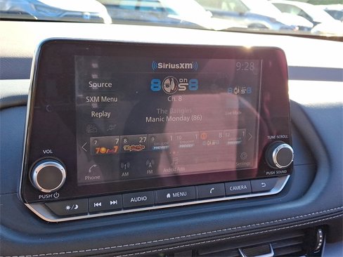 Used 2022 Nissan Rogue SV image 17
