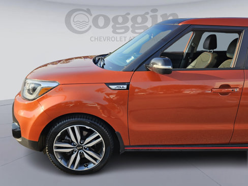 Used 2018 Kia Soul ! w/ Tech Package image 2
