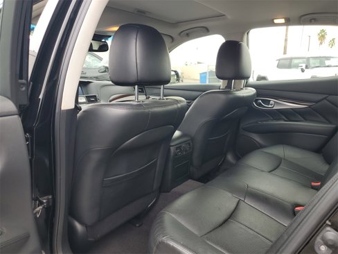 Used 2015 INFINITI Q70 3.7 image 12