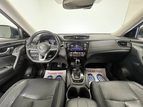 Used 2018 Nissan Rogue SL image 9