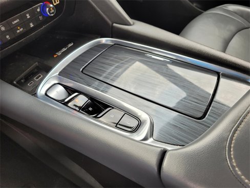 Used 2022 Buick Enclave Premium image 24