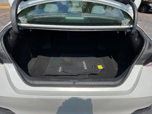 Used 2019 Toyota Avalon Limited image 19