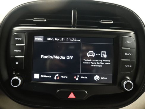 Used 2023 Kia Soul LX image 16