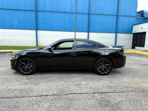 Used 2022 Dodge Charger SXT w/ Blacktop Package image 8