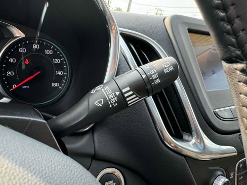 Used 2022 Chevrolet Equinox LT image 24