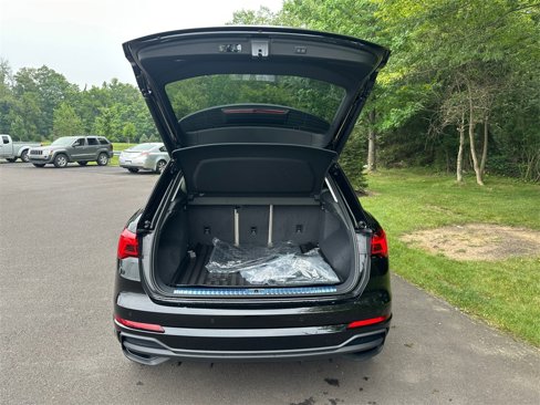 New 2025 Audi Q3 2.0T Premium image 31