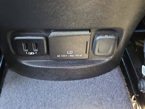Used 2017 Chevrolet Malibu LT w/ Leather Package image 29