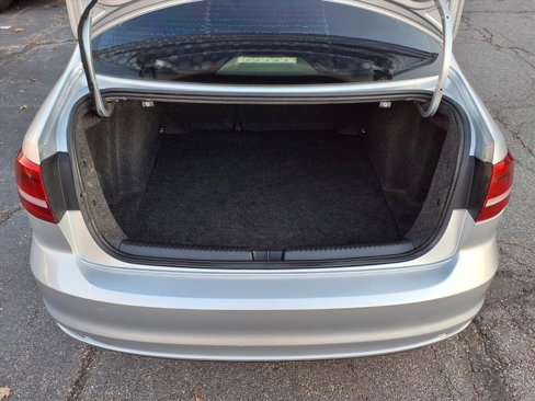 Used 2015 Volkswagen Jetta SE image 22