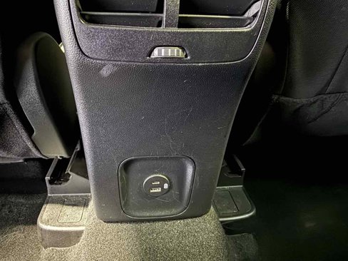Used 2020 Ford Escape SE image 25