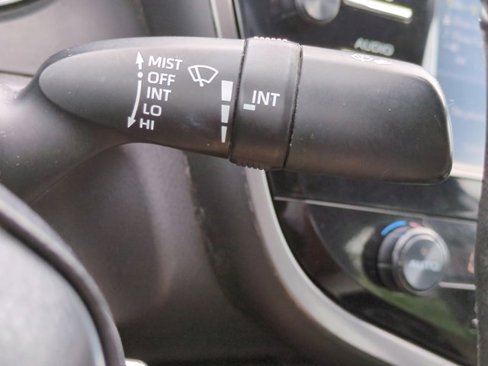 Used 2020 Toyota Camry SE image 27
