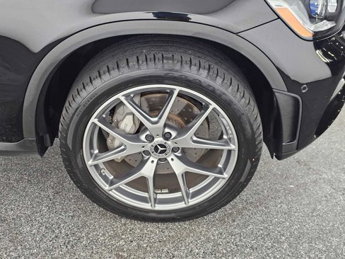 Used 2022 Mercedes-Benz GLC 300 4MATIC w/ AMG Line image 10